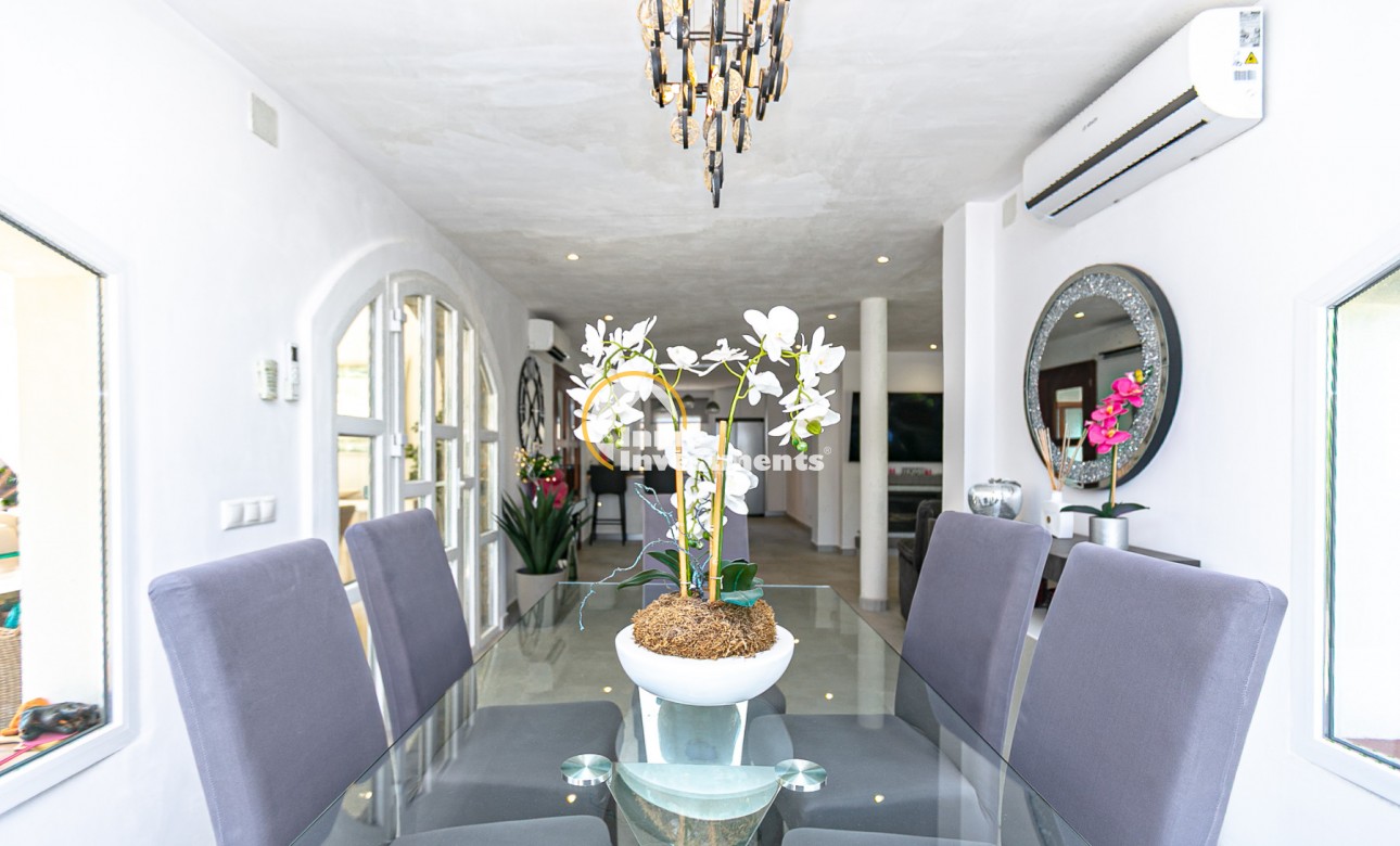 Resale - Villa - Campoamor - Lomas de Don Juan