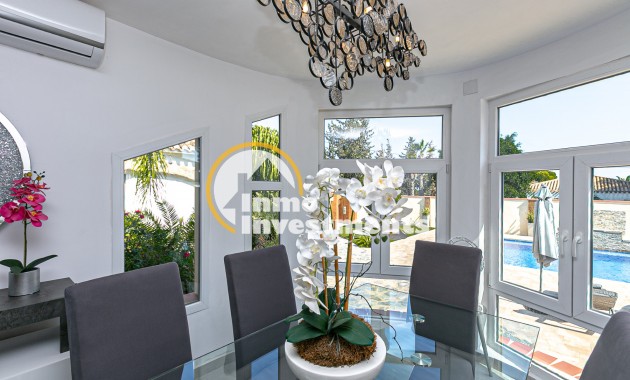 Resale - Villa - Campoamor - Lomas de Don Juan