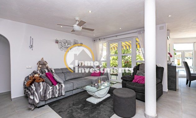 Resale - Villa - Campoamor - Lomas de Don Juan