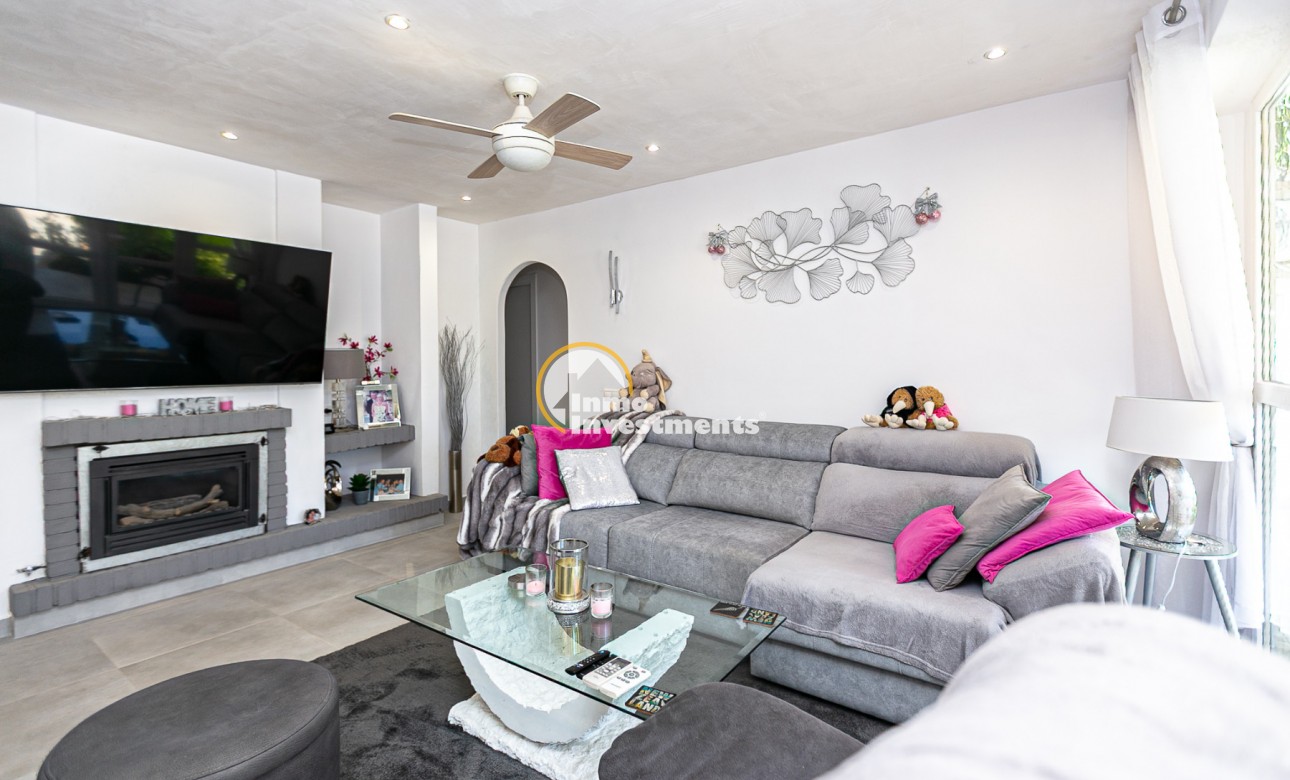 Resale - Villa - Campoamor - Lomas de Don Juan