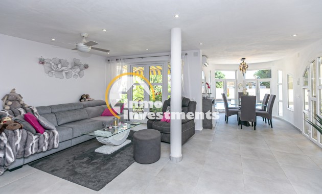 Resale - Villa - Campoamor - Lomas de Don Juan