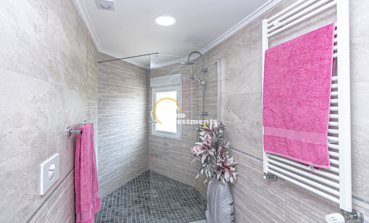 Resale - Villa - Campoamor - Lomas de Don Juan