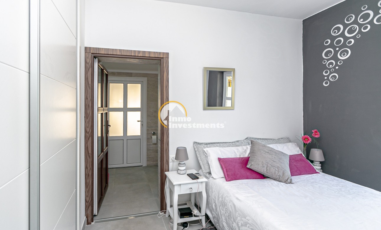 Resale - Villa - Campoamor - Lomas de Don Juan