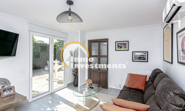 Resale - Villa - Campoamor - Lomas de Don Juan