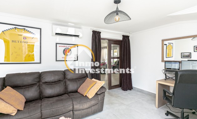 Resale - Villa - Campoamor - Lomas de Don Juan