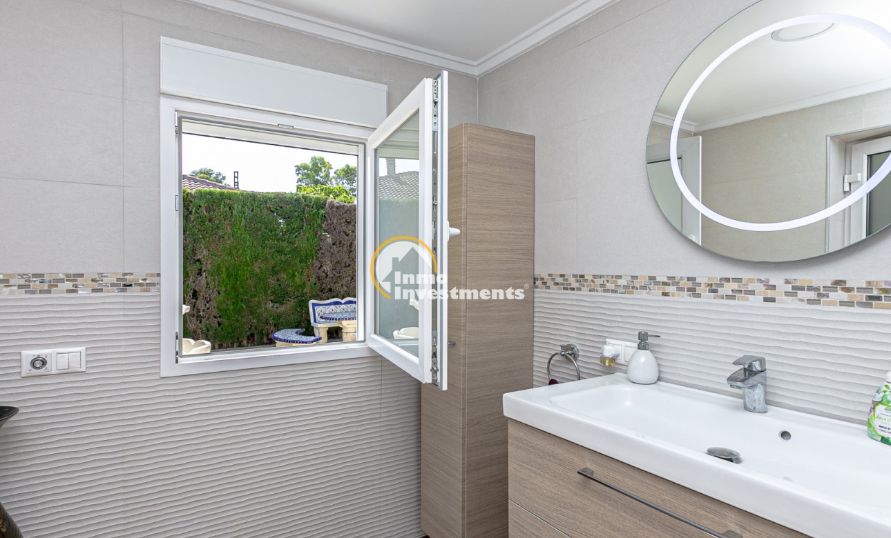 Resale - Villa - Campoamor - Lomas de Don Juan