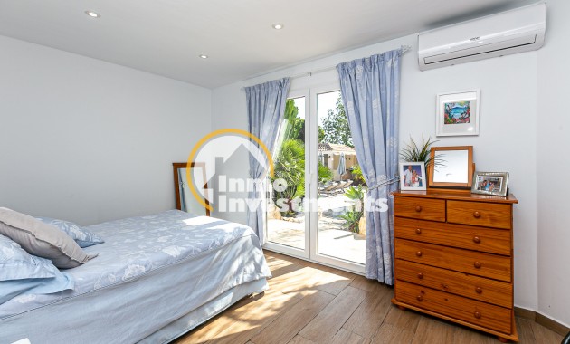 Resale - Villa - Campoamor - Lomas de Don Juan