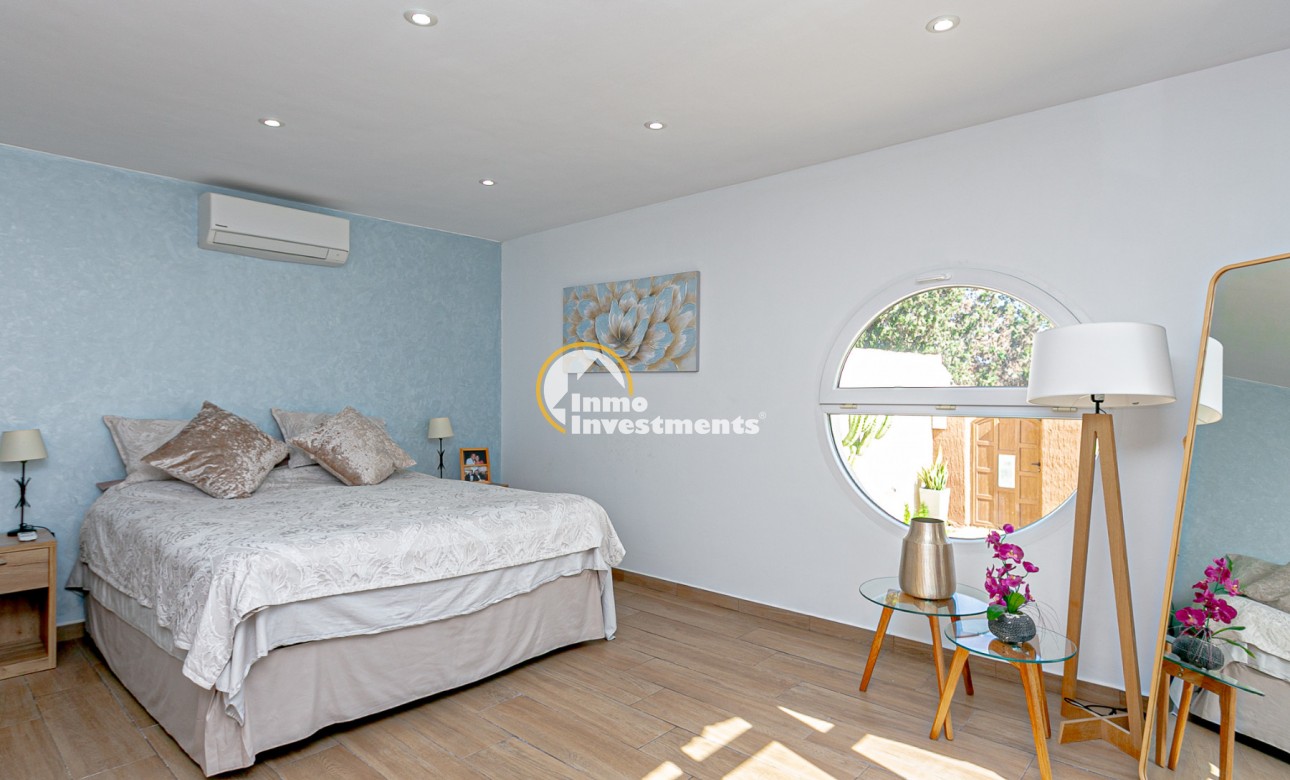 Resale - Villa - Campoamor - Lomas de Don Juan