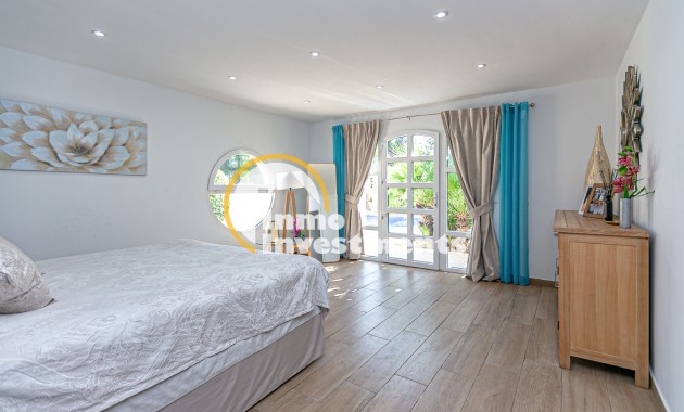 Resale - Villa - Campoamor - Lomas de Don Juan