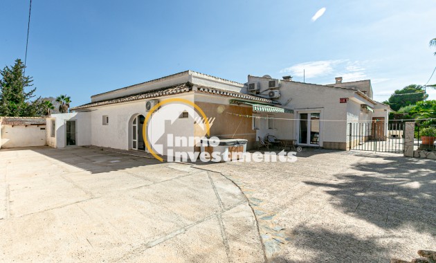 Resale - Villa - Campoamor - Lomas de Don Juan