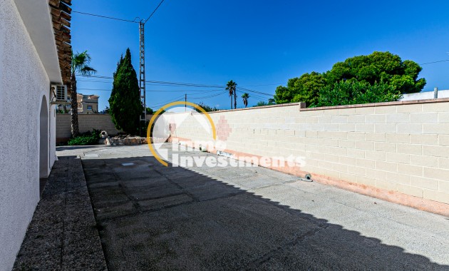 Resale - Villa - Campoamor - Lomas de Don Juan