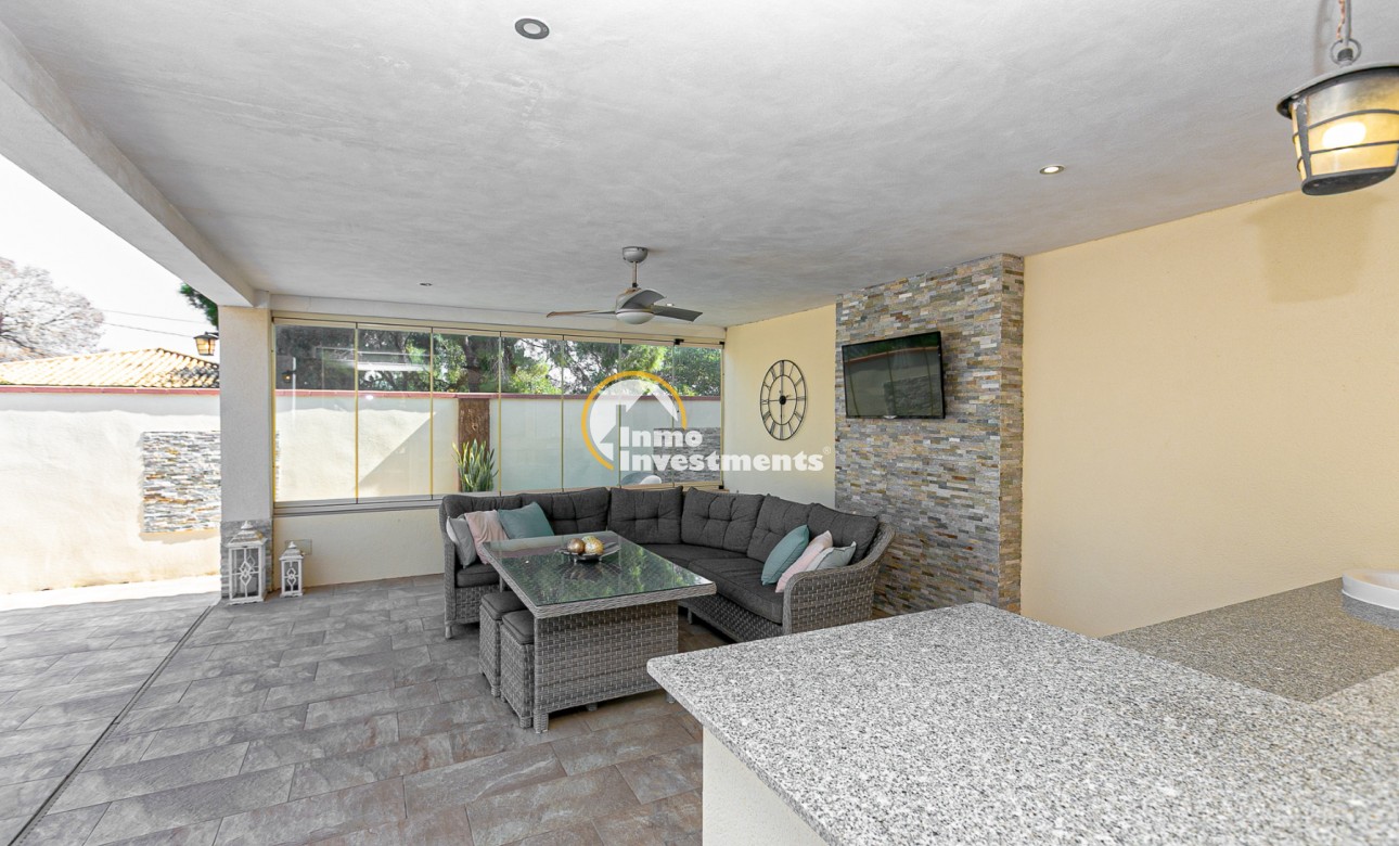 Resale - Villa - Campoamor - Lomas de Don Juan