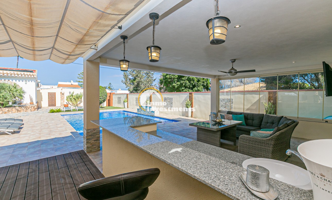 Resale - Villa - Campoamor - Lomas de Don Juan