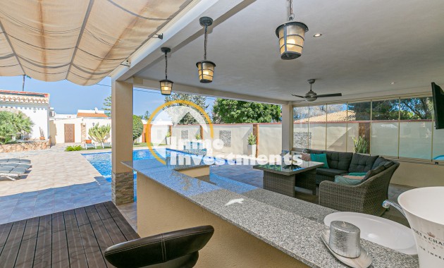 Resale - Villa - Campoamor - Lomas de Don Juan