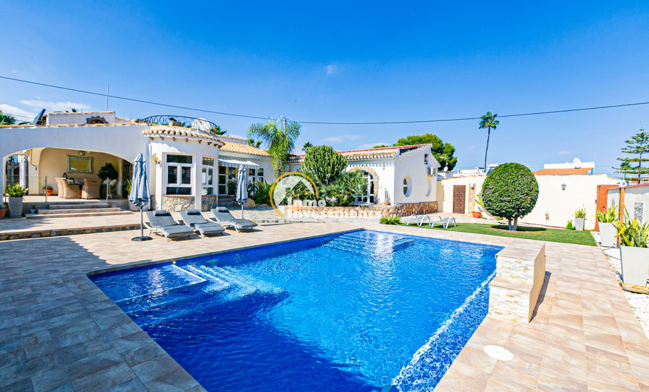 Resale - Villa - Campoamor - Lomas de Don Juan