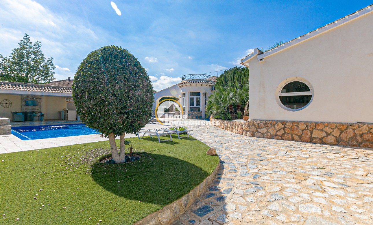 Resale - Villa - Campoamor - Lomas de Don Juan