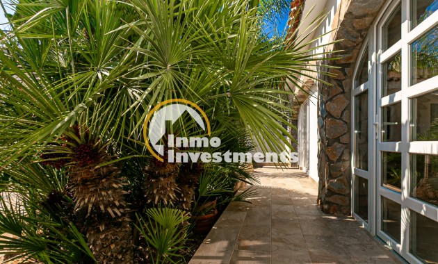 Resale - Villa - Campoamor - Lomas de Don Juan