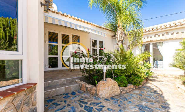 Resale - Villa - Campoamor - Lomas de Don Juan