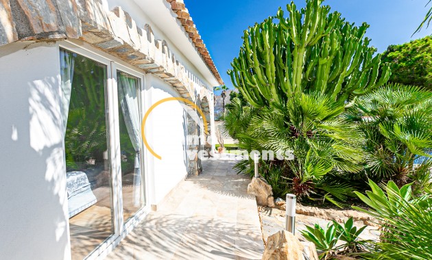 Resale - Villa - Campoamor - Lomas de Don Juan