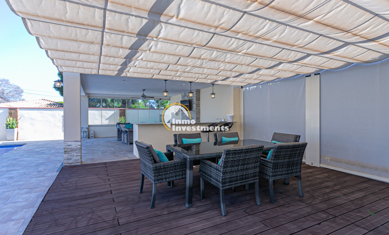 Resale - Villa - Campoamor - Lomas de Don Juan