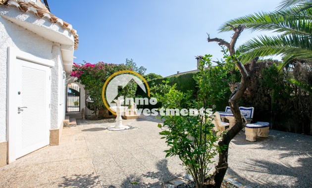 Resale - Villa - Campoamor - Lomas de Don Juan