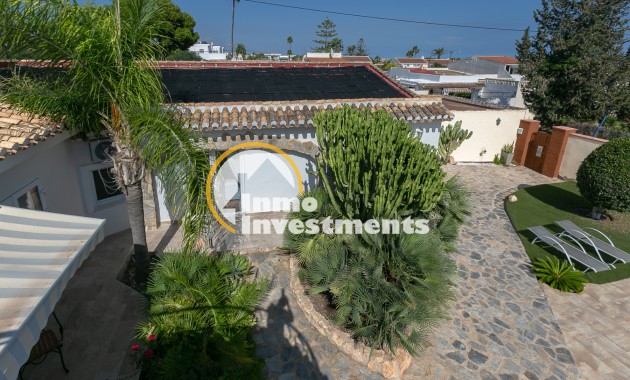 Resale - Villa - Campoamor - Lomas de Don Juan