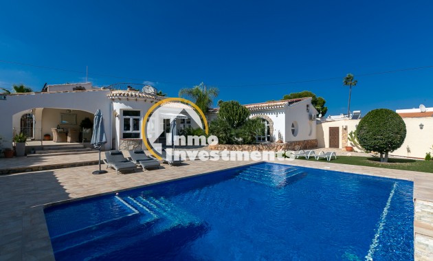 Resale - Villa - Campoamor - Lomas de Don Juan