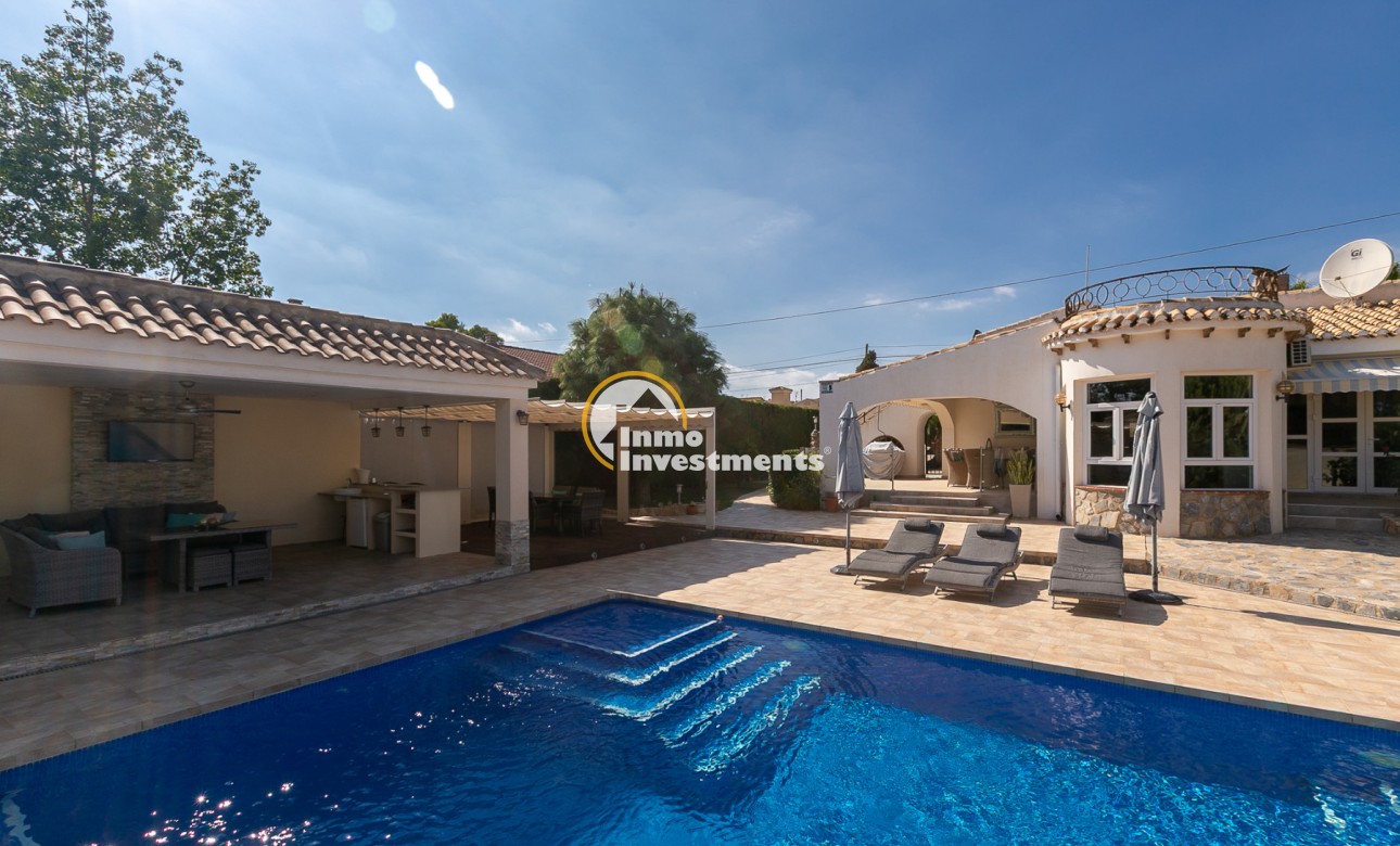 Resale - Villa - Campoamor - Lomas de Don Juan