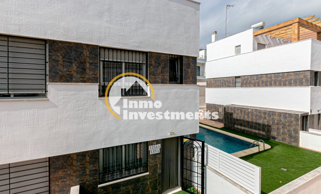 Till salu - Town house - Guardamar del Segura
