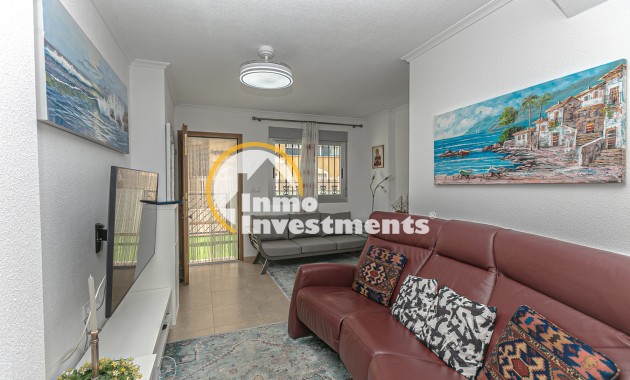 Till salu - Town house - Guardamar del Segura