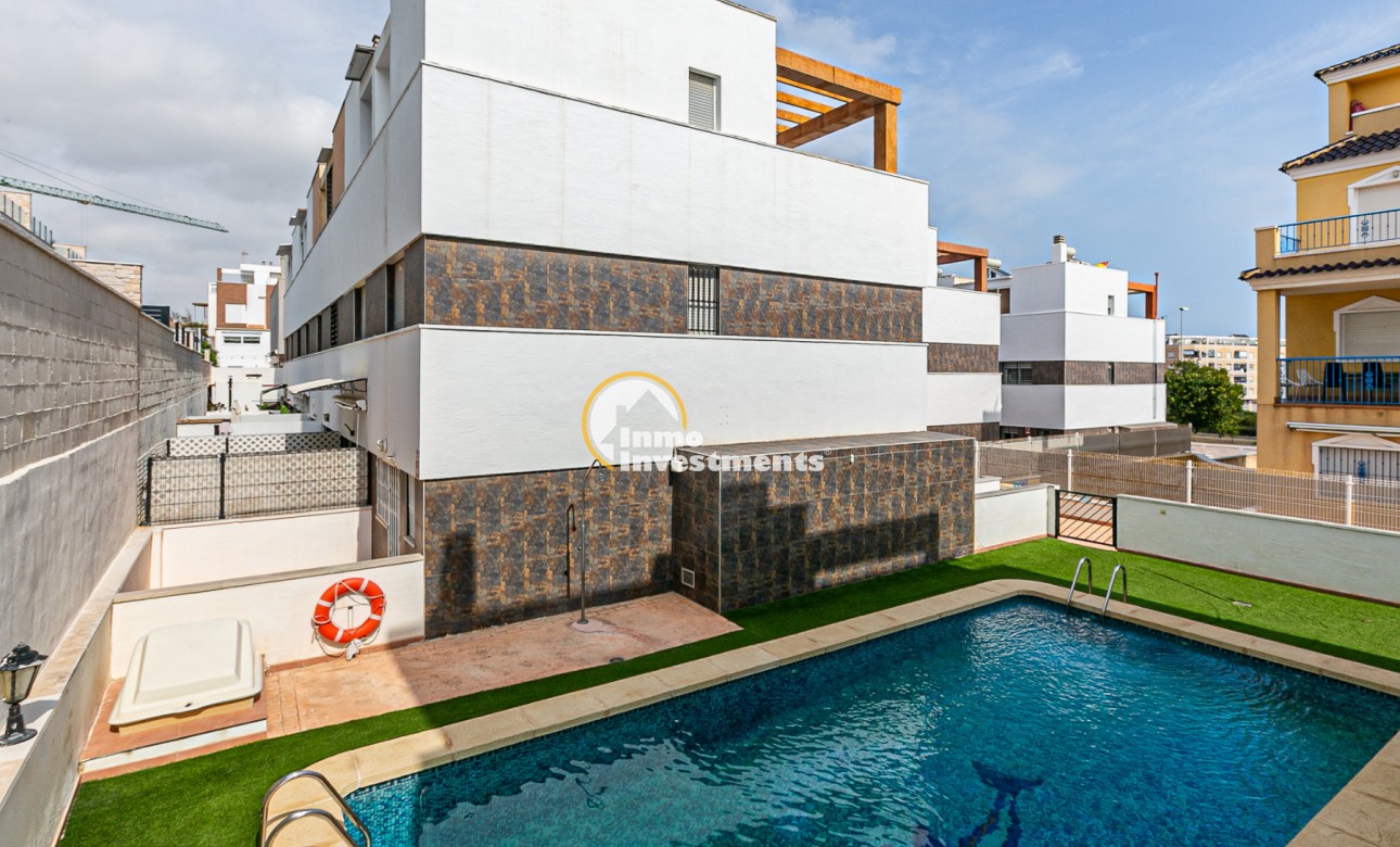 Till salu - Town house - Guardamar del Segura