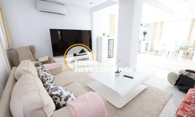 Bestaande bouw - Villa - Cabo Roig