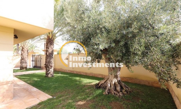 Bestaande bouw - Villa - Cabo Roig