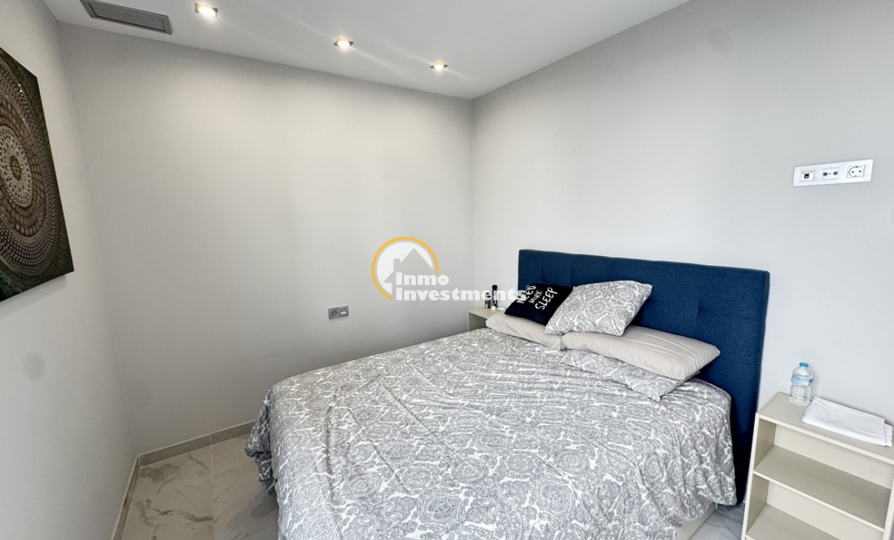 Resale - Villa - Villamartin - Pau 26