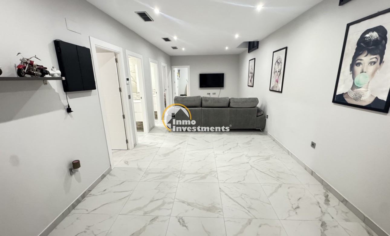 Resale - Villa - Villamartin - Pau 26