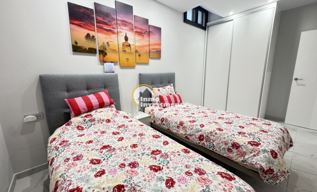 Resale - Villa - Villamartin - Pau 26