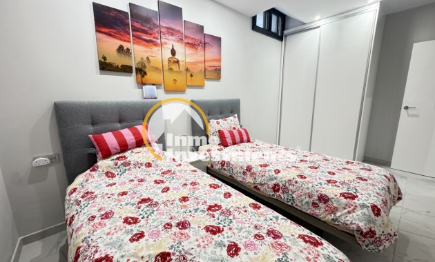 Resale - Villa - Villamartin - Pau 26