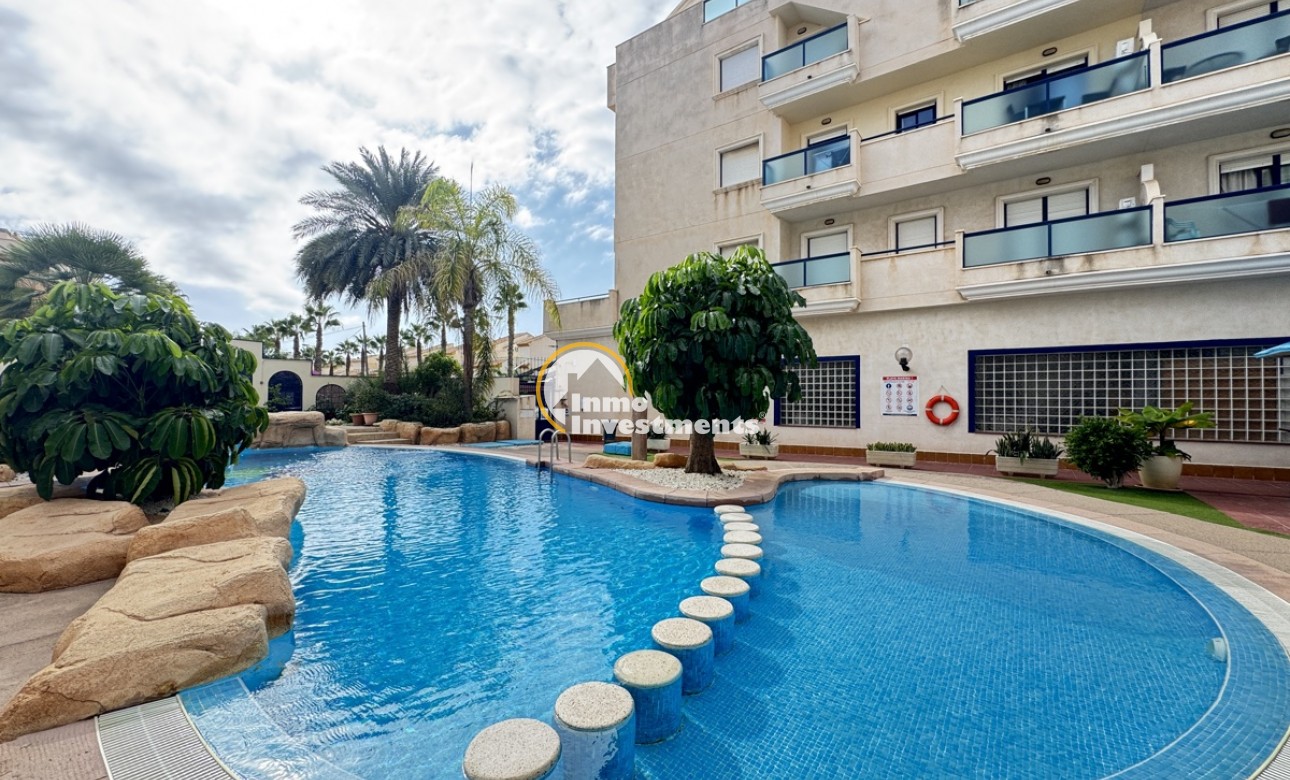 Resale - Apartment - Cabo Roig