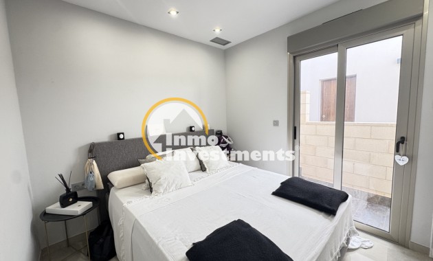 Resale - Villa - Villamartin - Pau 26