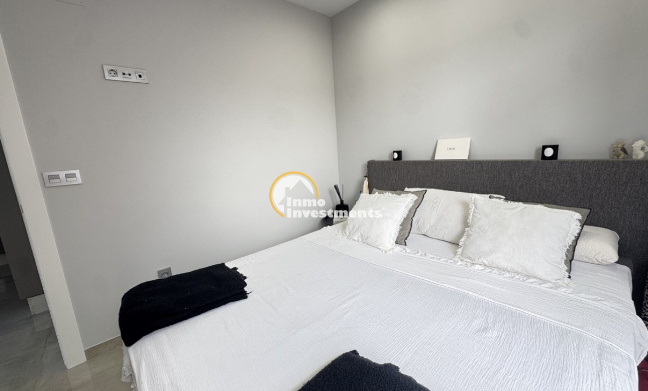 Resale - Villa - Villamartin - Pau 26