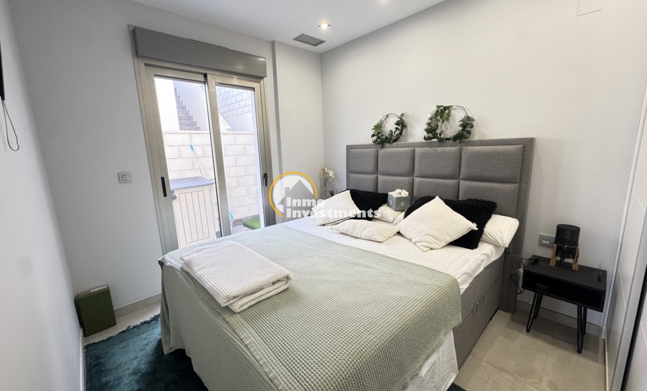 Resale - Villa - Villamartin - Pau 26