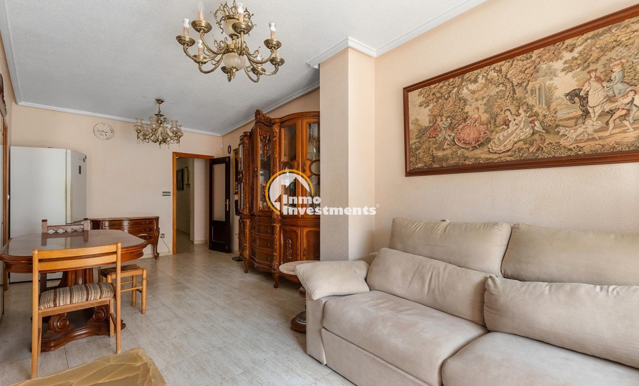 Resale - Apartment - Torrevieja - Torrevieja Centre