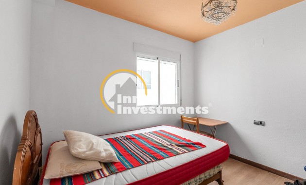 Resale - Apartment - Torrevieja - Torrevieja Centre