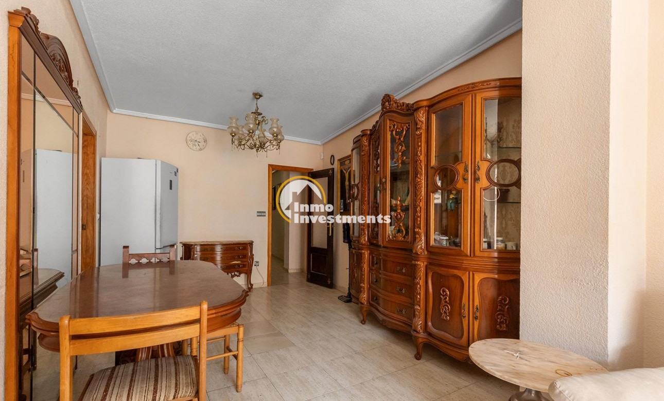 Resale - Apartment - Torrevieja - Torrevieja Centre