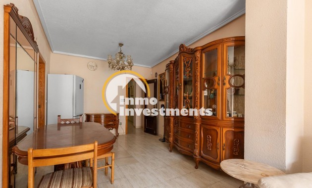 Resale - Apartment - Torrevieja - Torrevieja Centre