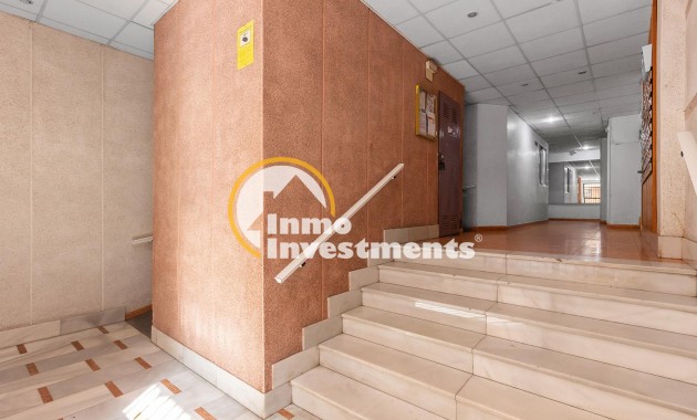 Resale - Apartment - Torrevieja - Torrevieja Centre