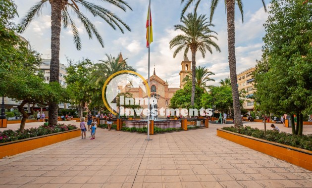 Resale - Apartment - Torrevieja - Torrevieja Centre