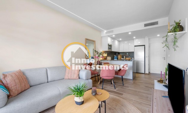 Resale - Apartment - Villamartin