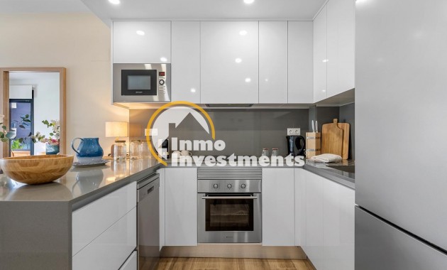 Resale - Apartment - Villamartin