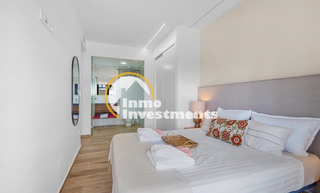 Resale - Apartment - Villamartin